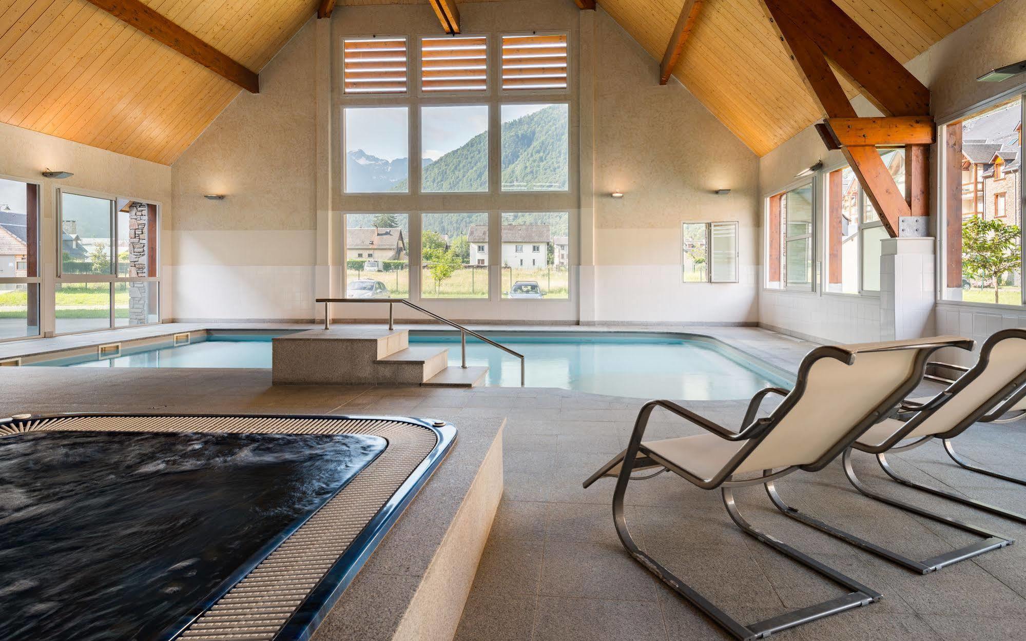 Lagrange Vacances Le Belvedere Saint-Mamet Luaran gambar